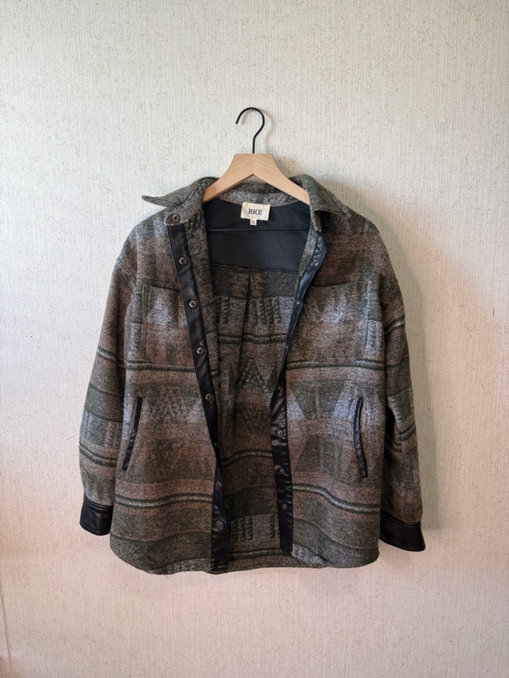 BKE Women's Green-Brown Patterned Utility Jacket